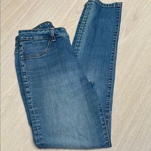 LONDONJEAN Jeans with Vintage-Inspired Fade